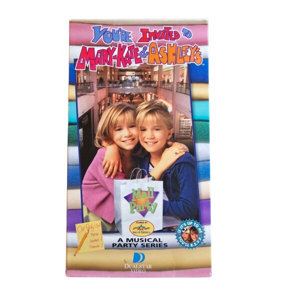 Mary Kate & Ashley's Mall Party Vintage VHS Tape - Picture 1 of 2